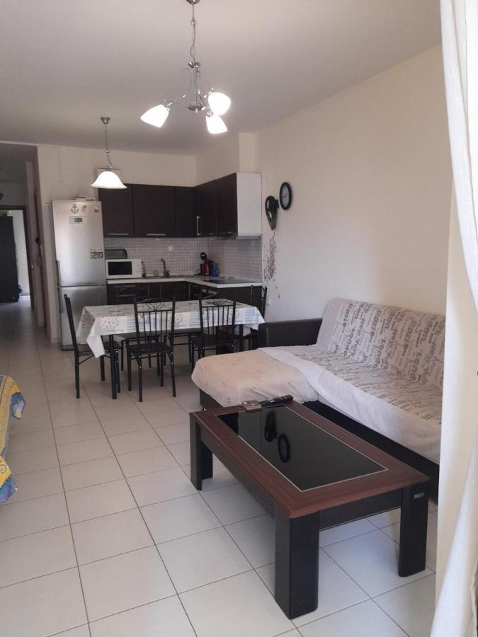 Apartment Christina νεα περαμοσ Nea Peramos (Macedonia)